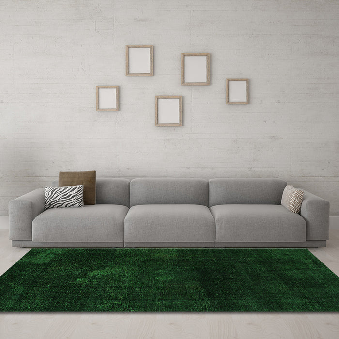 Machine Washable Abstract Green Modern Area Rugs in a Living Room,, wshabs2447grn