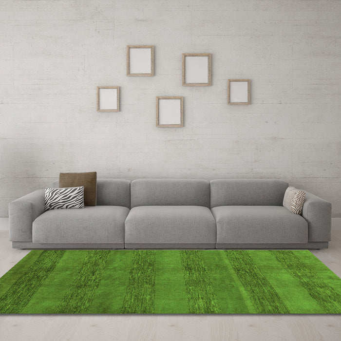 Machine Washable Abstract Green Modern Area Rugs in a Living Room,, wshabs244grn