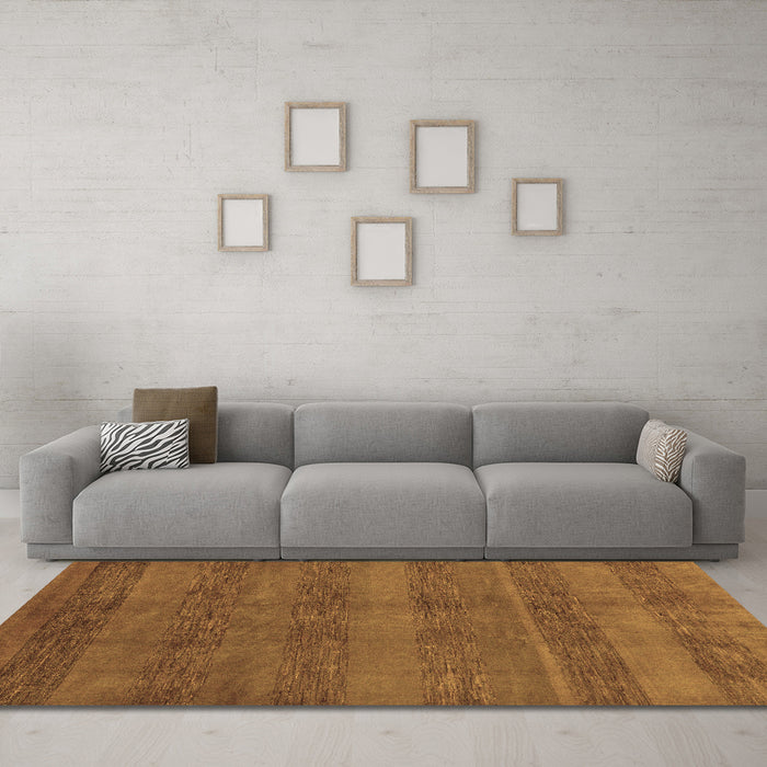 Machine Washable Abstract Brown Modern Rug in a Living Room,, wshabs244brn