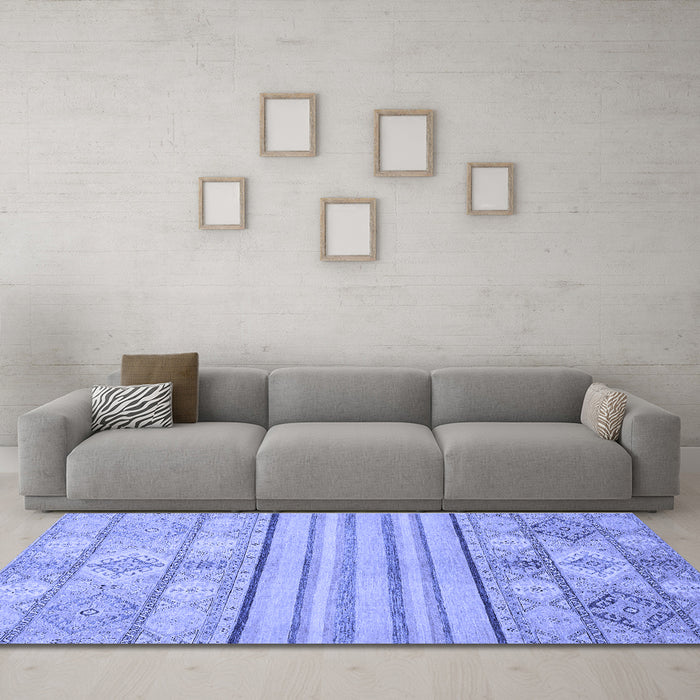 Machine Washable Abstract Blue Modern Rug in a Living Room, wshabs2456blu
