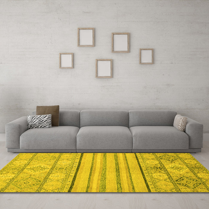 Machine Washable Abstract Yellow Modern Rug in a Living Room, wshabs2456yw
