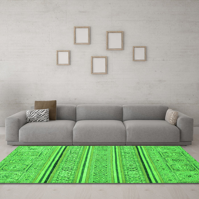 Machine Washable Abstract Green Modern Area Rugs in a Living Room,, wshabs2457grn