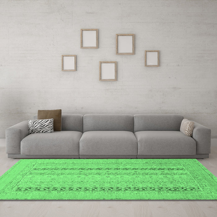 Machine Washable Abstract Emerald Green Modern Area Rugs in a Living Room,, wshabs2461emgrn