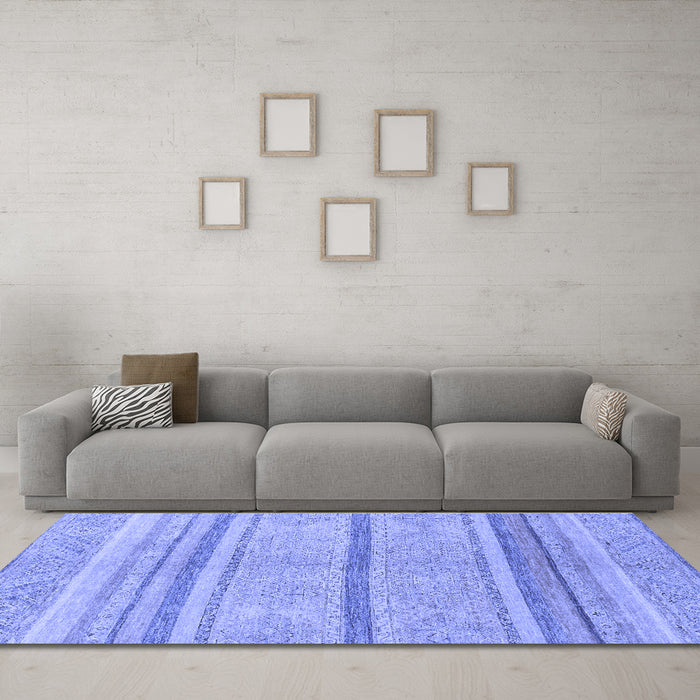 Machine Washable Abstract Blue Modern Rug in a Living Room, wshabs2467blu