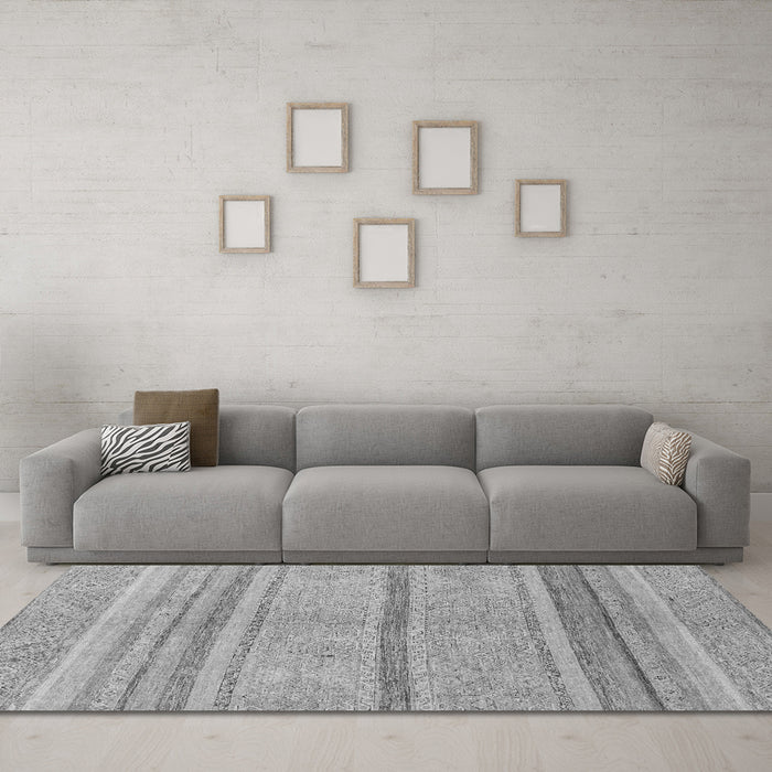 Machine Washable Abstract Gray Modern Rug in a Living Room,, wshabs2467gry