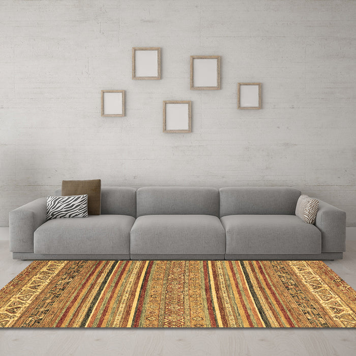 Machine Washable Abstract Brown Modern Rug in a Living Room,, wshabs2469brn