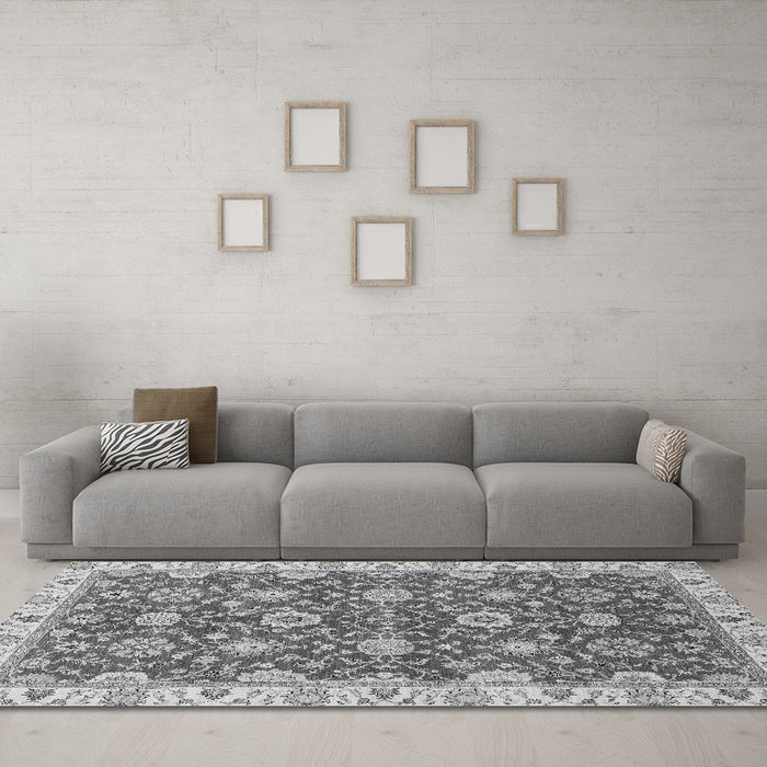 Machine Washable Oriental Gray Traditional Rug in a Living Room,, wshabs2471gry