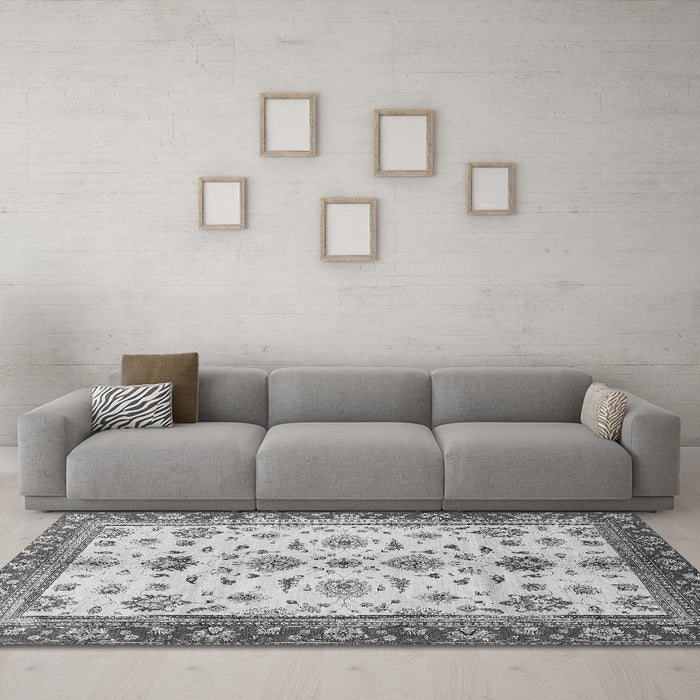 Machine Washable Oriental Gray Traditional Rug in a Living Room,, wshabs2473gry