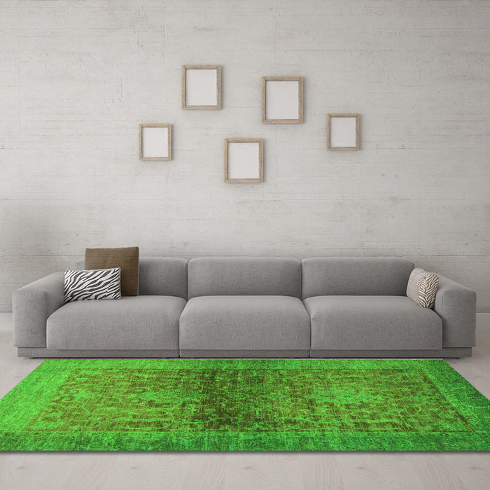 Machine Washable Abstract Green Modern Area Rugs in a Living Room,, wshabs2475grn