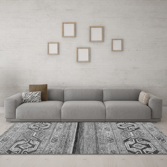 Machine Washable Abstract Gray Modern Rug in a Living Room,, wshabs2478gry