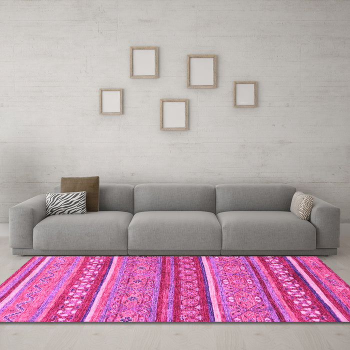 Machine Washable Abstract Pink Modern Rug in a Living Room, wshabs2479pnk