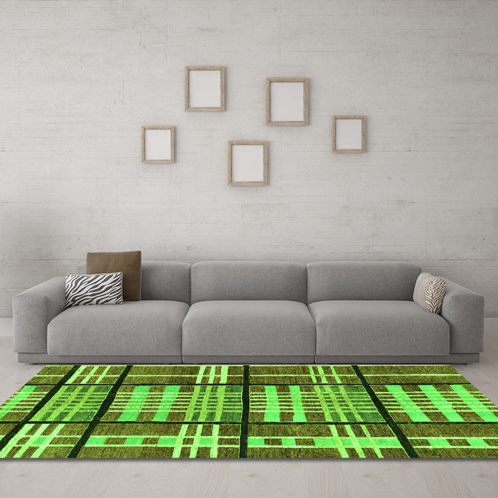 Machine Washable Abstract Green Modern Area Rugs in a Living Room,, wshabs247grn