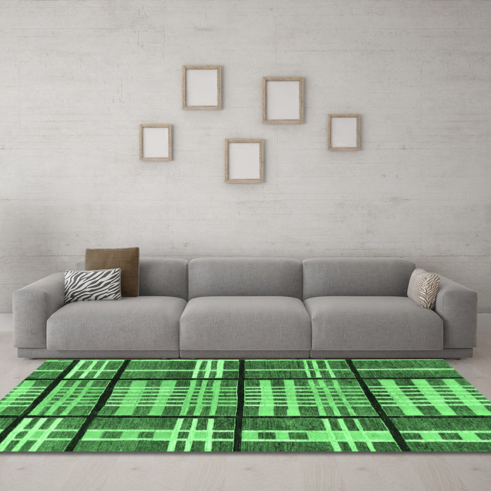 Machine Washable Abstract Emerald Green Modern Area Rugs in a Living Room,, wshabs247emgrn
