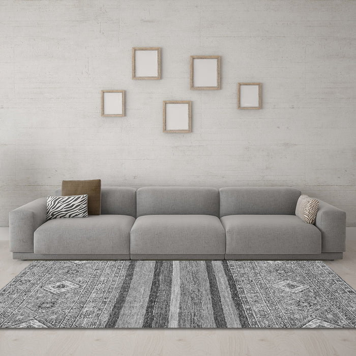 Machine Washable Abstract Gray Modern Rug in a Living Room,, wshabs2480gry