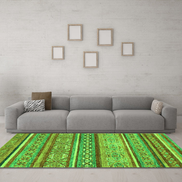 Machine Washable Abstract Green Modern Area Rugs in a Living Room,, wshabs2489grn