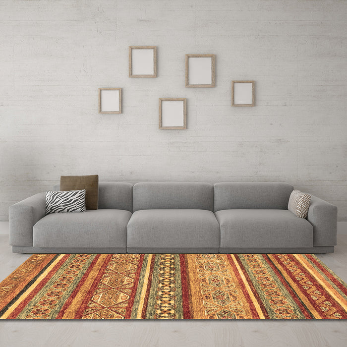 Machine Washable Abstract Brown Modern Rug in a Living Room,, wshabs2489brn