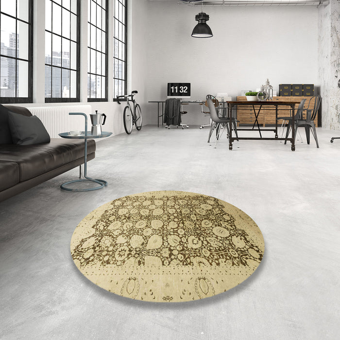 Round Machine Washable Abstract Light Brown Rug in a Office, wshabs2498