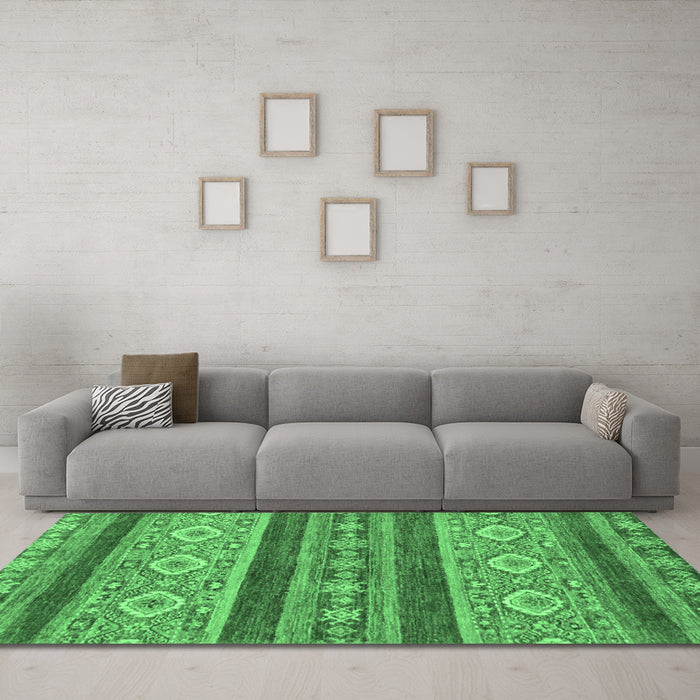 Machine Washable Abstract Emerald Green Modern Area Rugs in a Living Room,, wshabs2501emgrn