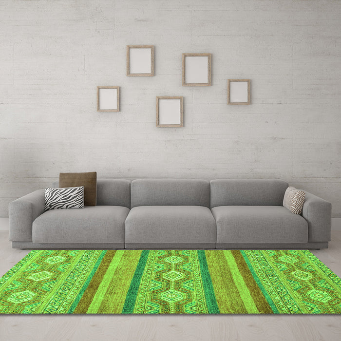 Machine Washable Abstract Green Modern Area Rugs in a Living Room,, wshabs2506grn