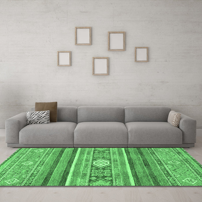 Machine Washable Abstract Emerald Green Modern Area Rugs in a Living Room,, wshabs2507emgrn