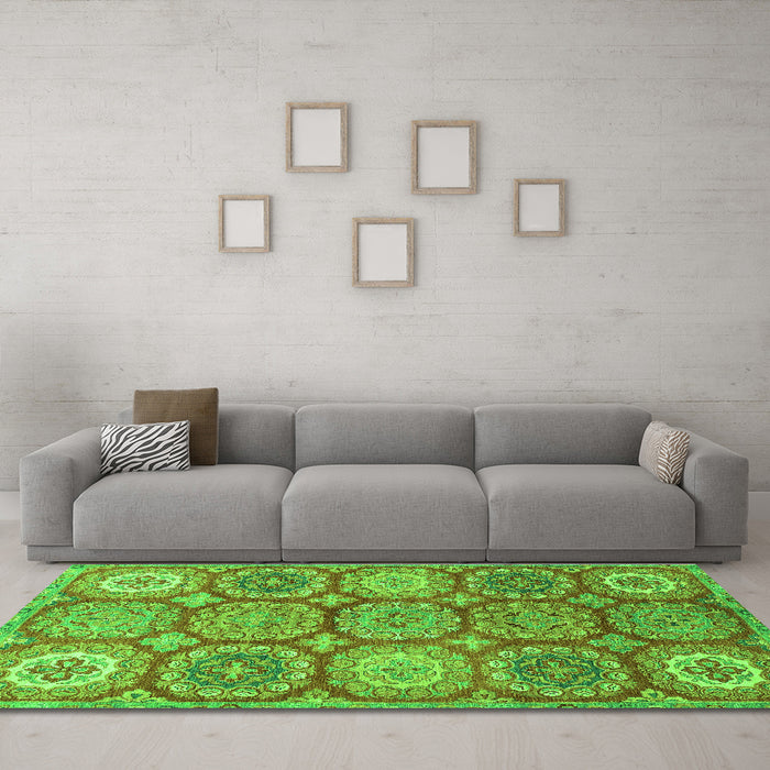 Machine Washable Abstract Green Modern Area Rugs in a Living Room,, wshabs2516grn