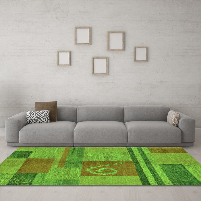 Machine Washable Abstract Green Modern Area Rugs in a Living Room,, wshabs251grn