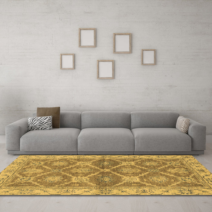 Machine Washable Abstract Brown Modern Rug in a Living Room,, wshabs2522brn