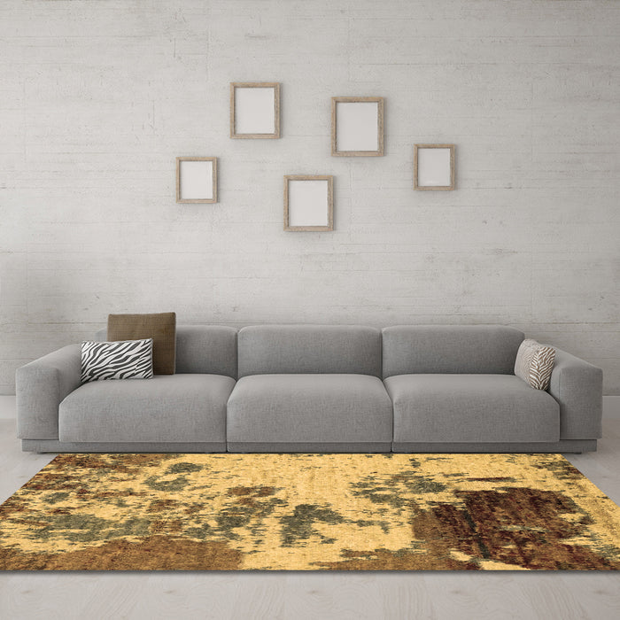 Machine Washable Abstract Brown Modern Rug in a Living Room,, wshabs2527brn