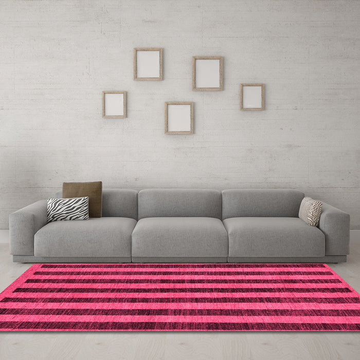 Machine Washable Abstract Pink Modern Rug in a Living Room, wshabs252pnk