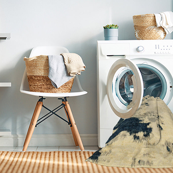 Machine Washable Abstract Sun Yellow Rug in a Washing Machine, wshabs2531