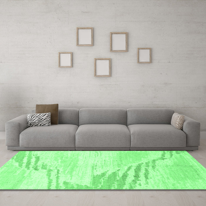 Machine Washable Solid Emerald Green Modern Area Rugs in a Living Room,, wshabs2537emgrn