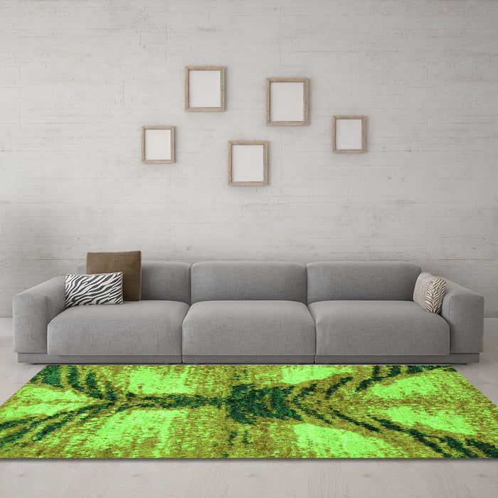 Machine Washable Abstract Green Modern Area Rugs in a Living Room,, wshabs2538grn