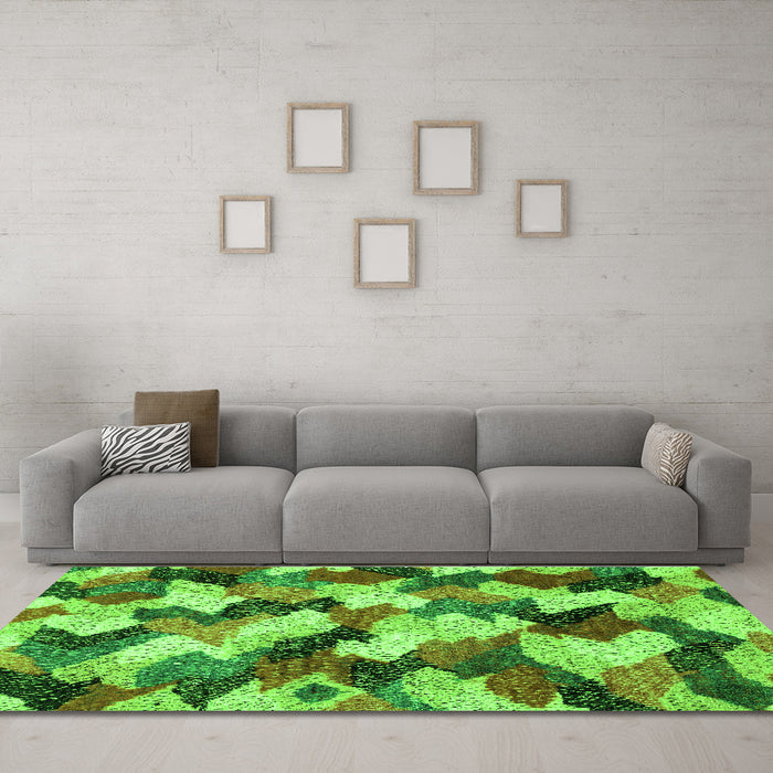 Machine Washable Abstract Green Modern Area Rugs in a Living Room,, wshabs2539grn