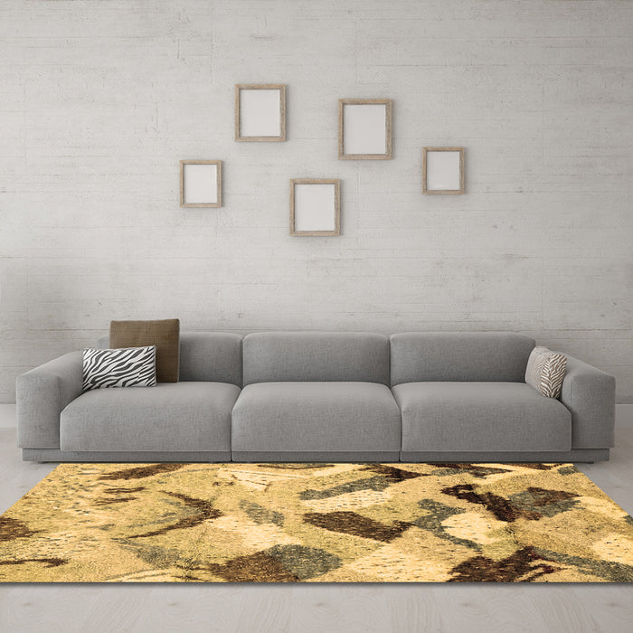 Machine Washable Abstract Brown Modern Rug in a Living Room,, wshabs2545brn
