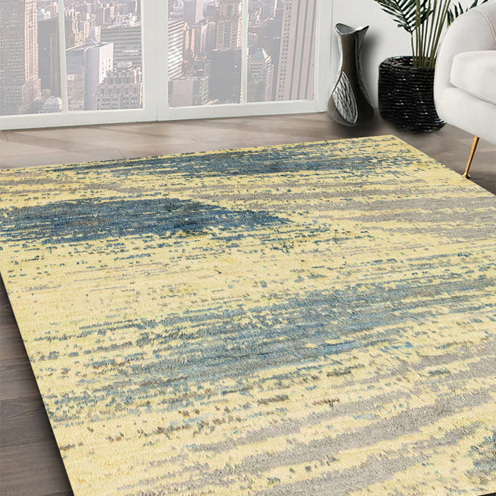 Abstract Brown Gold Modern Rug in Family Room, abs2547