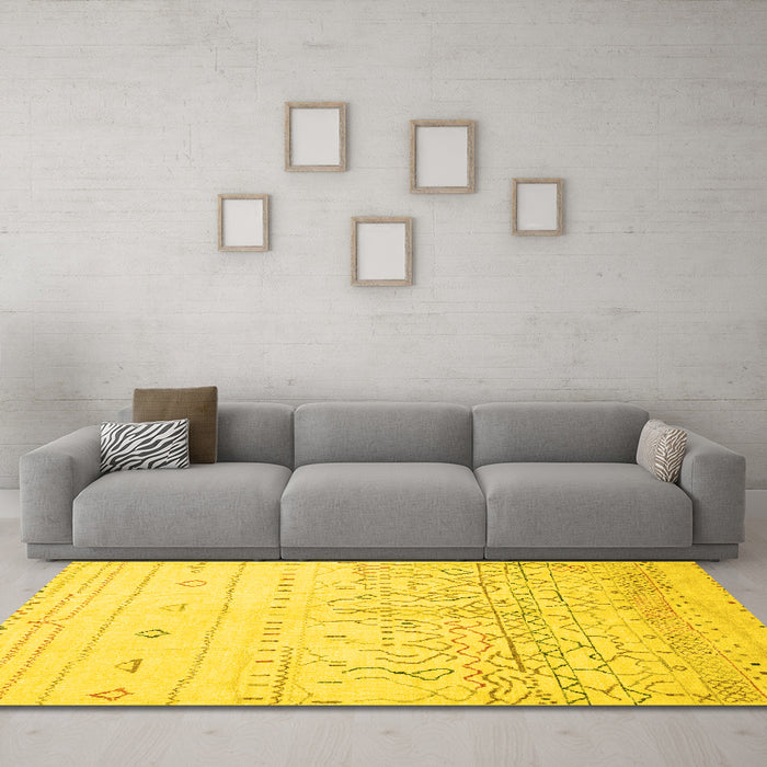 Machine Washable Abstract Yellow Modern Rug in a Living Room, wshabs2553yw