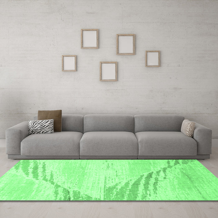 Machine Washable Abstract Emerald Green Modern Area Rugs in a Living Room,, wshabs2554emgrn