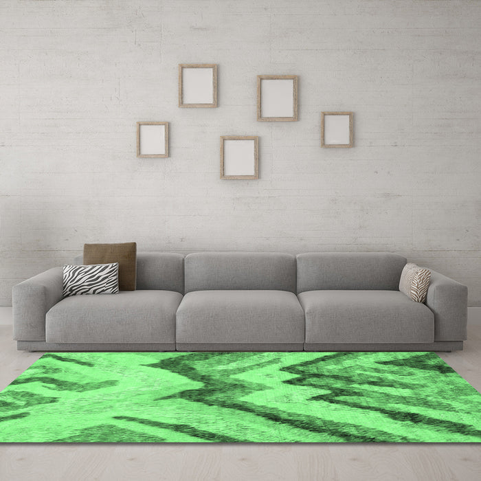 Machine Washable Abstract Emerald Green Modern Area Rugs in a Living Room,, wshabs2555emgrn