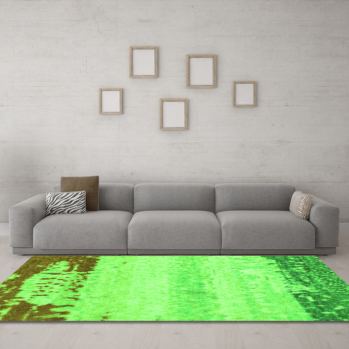 Machine Washable Abstract Green Modern Area Rugs in a Living Room,, wshabs2558grn