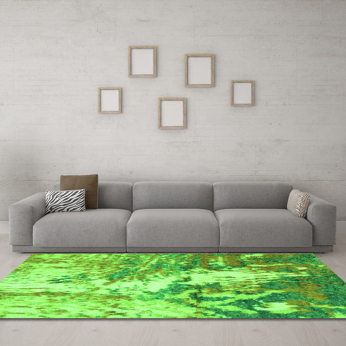 Machine Washable Abstract Green Modern Area Rugs in a Living Room,, wshabs2565grn