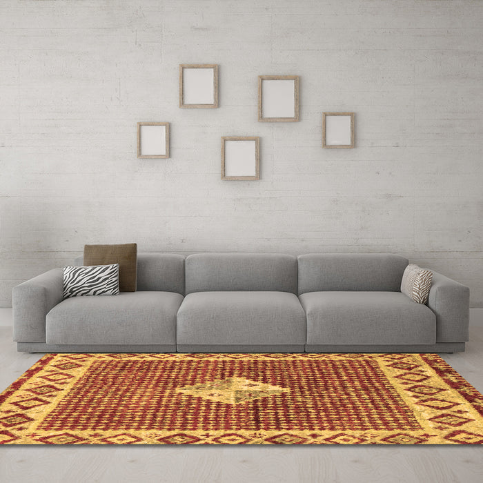 Machine Washable Abstract Brown Modern Rug in a Living Room,, wshabs2568brn