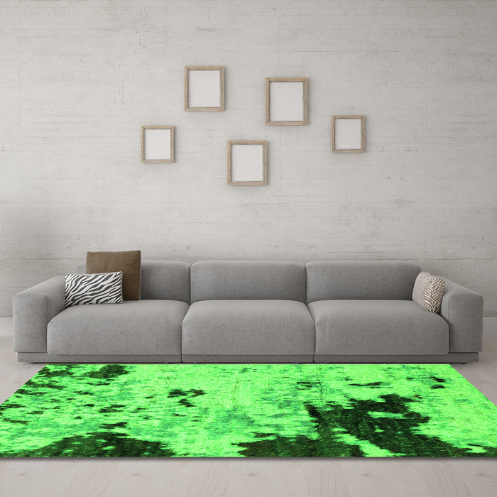 Machine Washable Abstract Green Modern Area Rugs in a Living Room,, wshabs2569grn