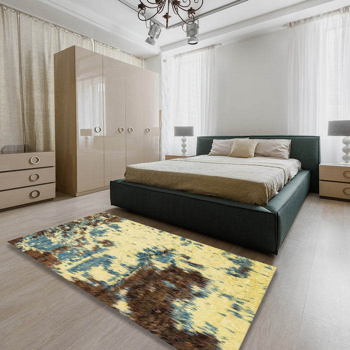 Abstract Mustard Yellow Modern Rug in a Bedroom, abs2570