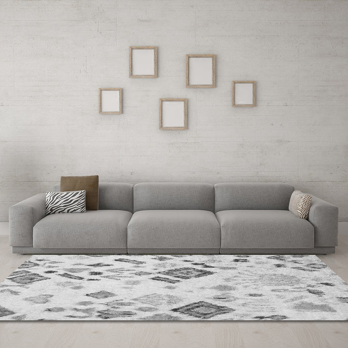 Machine Washable Abstract Gray Modern Rug in a Living Room,, wshabs2572gry