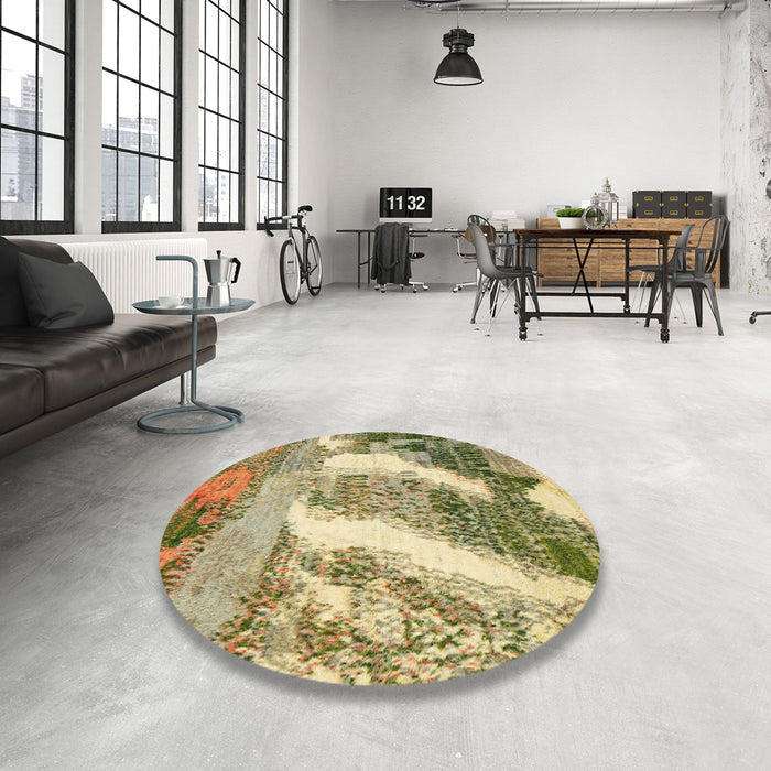 Round Machine Washable Abstract Ginger Brown Green Rug in a Office, wshabs2573