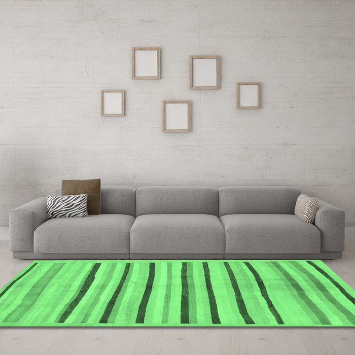 Machine Washable Solid Emerald Green Modern Area Rugs in a Living Room,, wshabs257emgrn