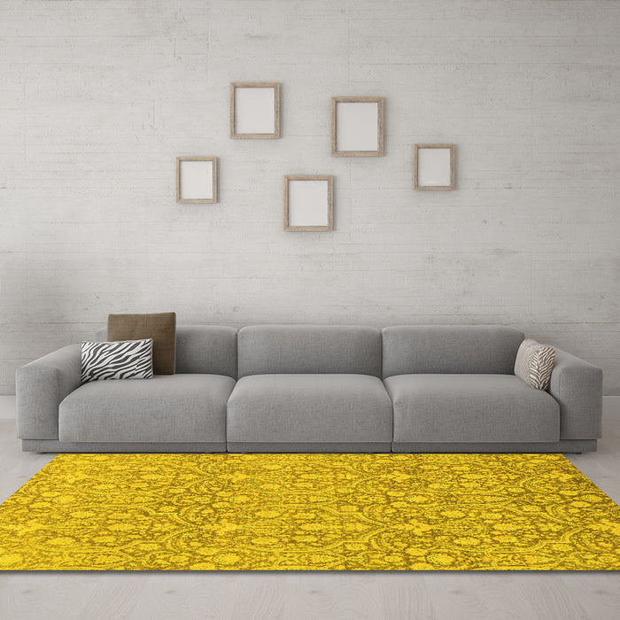 Machine Washable Abstract Yellow Modern Rug in a Living Room, wshabs2588yw