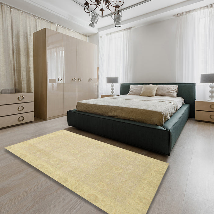 Abstract Brown Gold Modern Rug in a Bedroom, abs2590