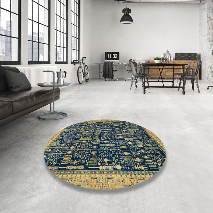 Round Machine Washable Abstract Brass Green Rug in a Office, wshabs2593