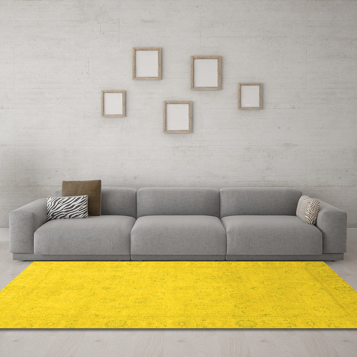 Machine Washable Abstract Yellow Modern Rug in a Living Room, wshabs2595yw